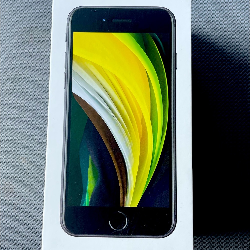 iPhone SE 2020–Excellent Condition